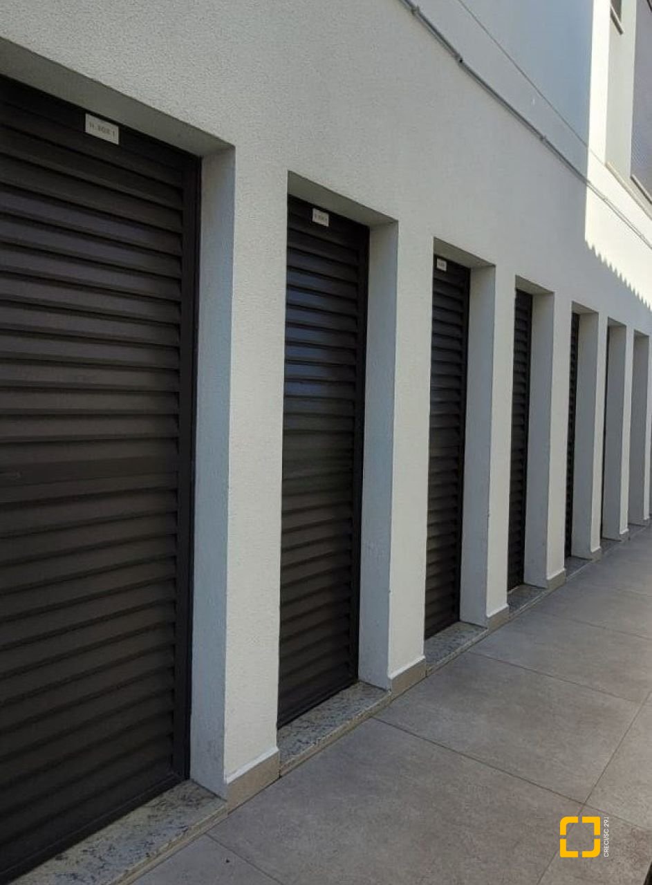 Cobertura com 151m², 2 quartos (sendo 2 suítes), 2 garagens, no bairro Campeche em Florianópolis