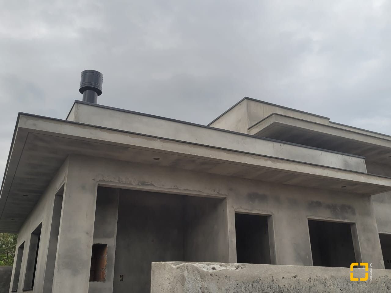 Casa com 113m², 3 quartos (sendo 1 suíte), 2 garagens, no bairro Forquilhas em São José