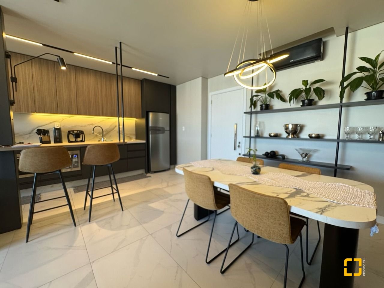 Apartamento com 81m², 3 quartos (sendo 1 suíte), 1 garagem, no bairro Kobrasol em São José