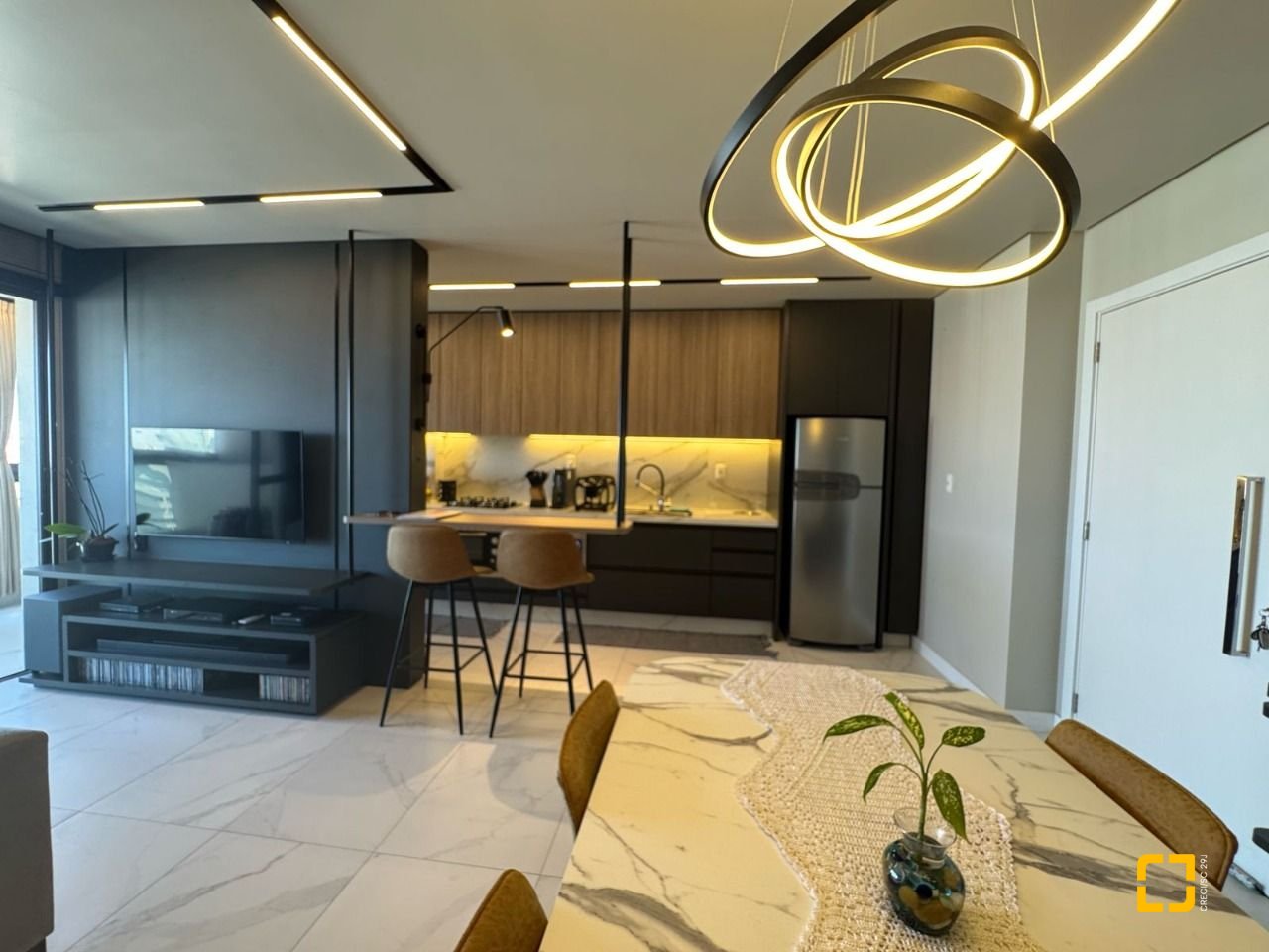 Apartamento com 81m², 3 quartos (sendo 1 suíte), 1 garagem, no bairro Kobrasol em São José