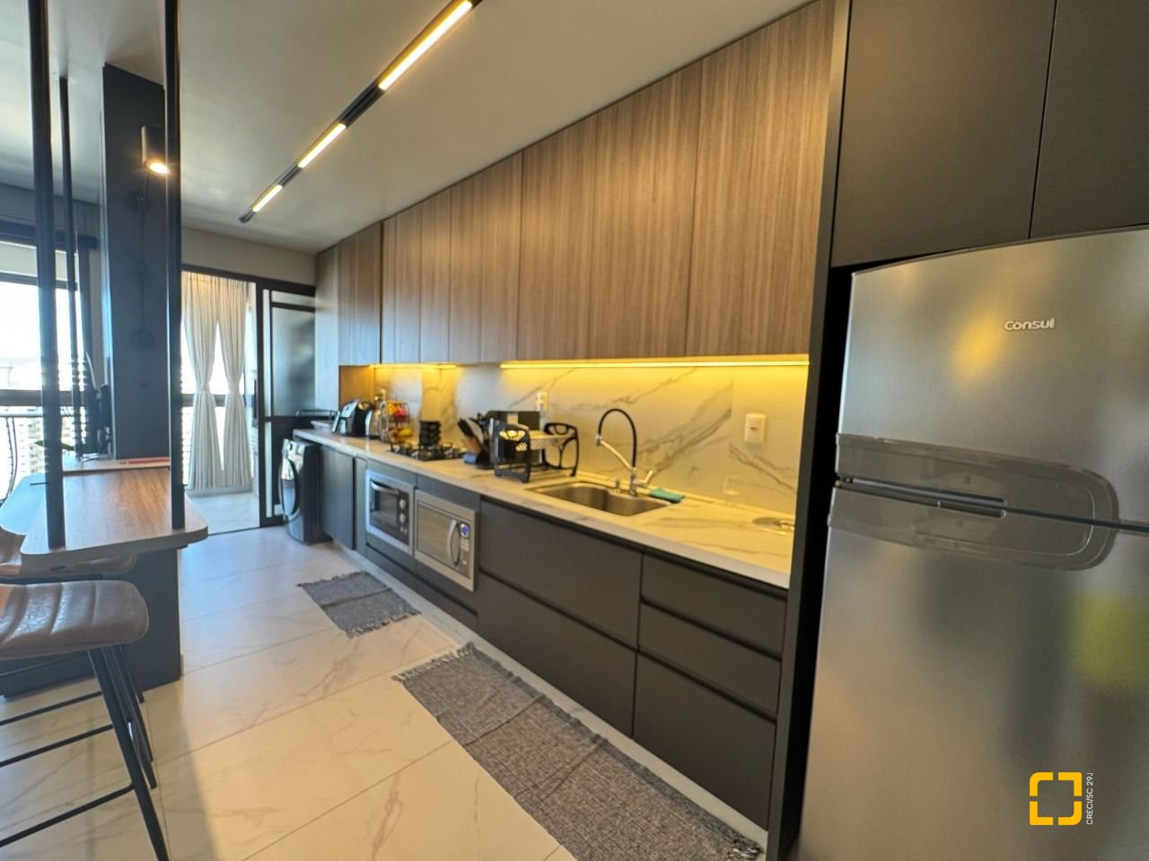 Apartamento com 81m², 3 quartos (sendo 1 suíte), 1 garagem, no bairro Kobrasol em São José