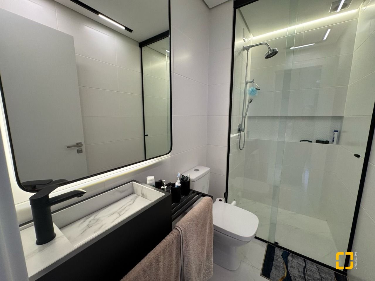 Apartamento com 81m², 3 quartos (sendo 1 suíte), 1 garagem, no bairro Kobrasol em São José
