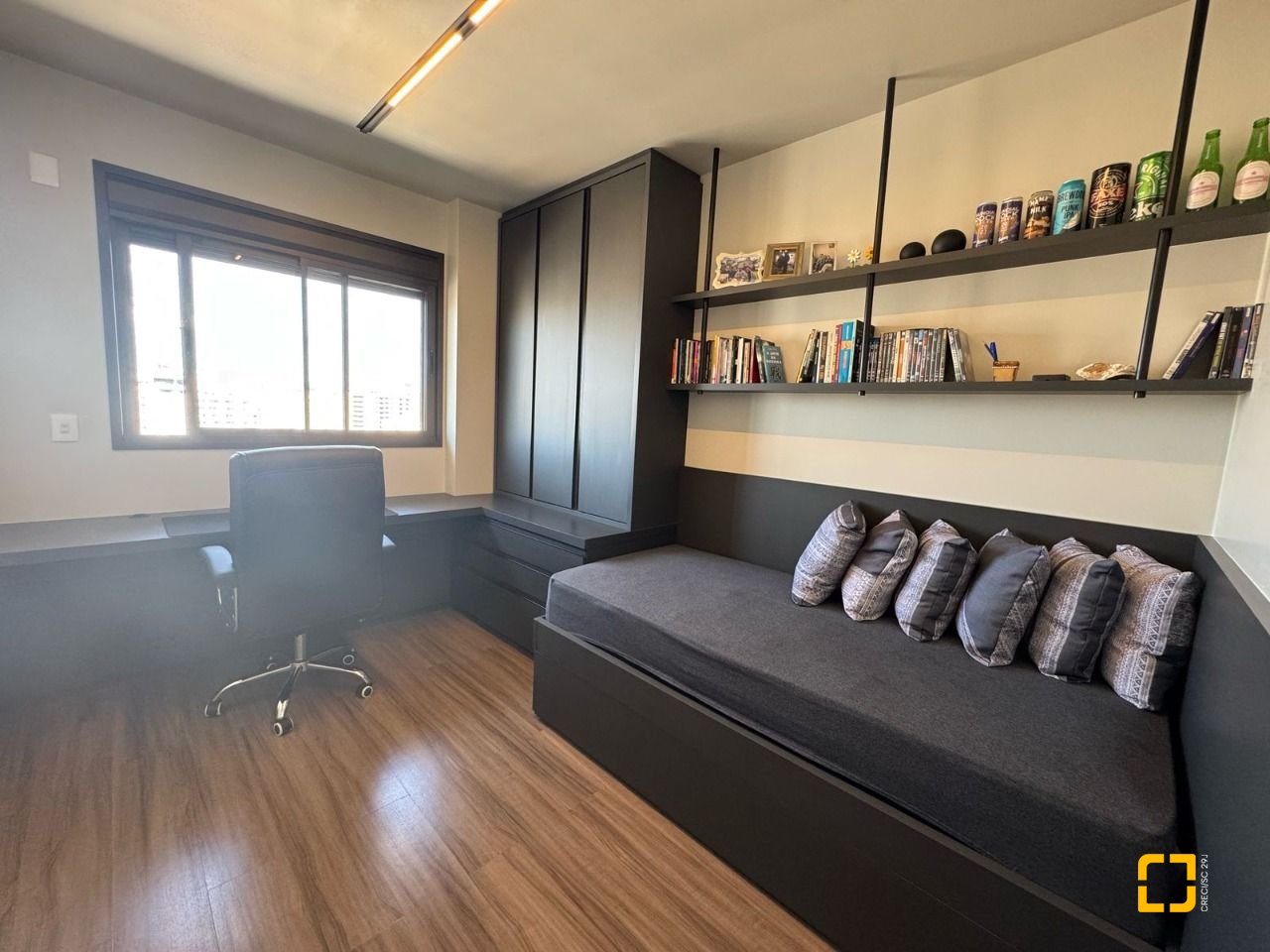 Apartamento com 81m², 3 quartos (sendo 1 suíte), 1 garagem, no bairro Kobrasol em São José