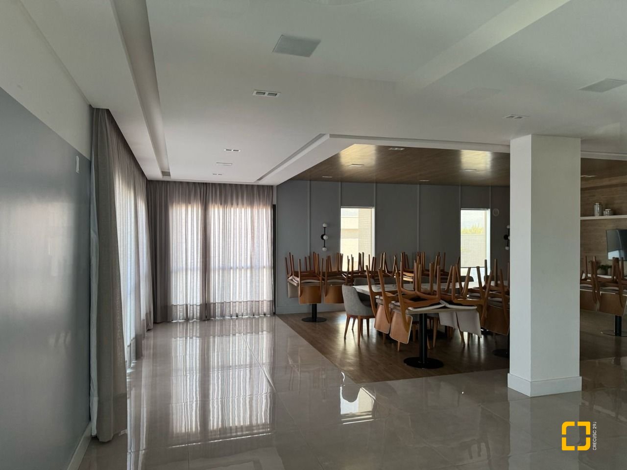 Apartamento com 81m², 3 quartos (sendo 1 suíte), 1 garagem, no bairro Kobrasol em São José