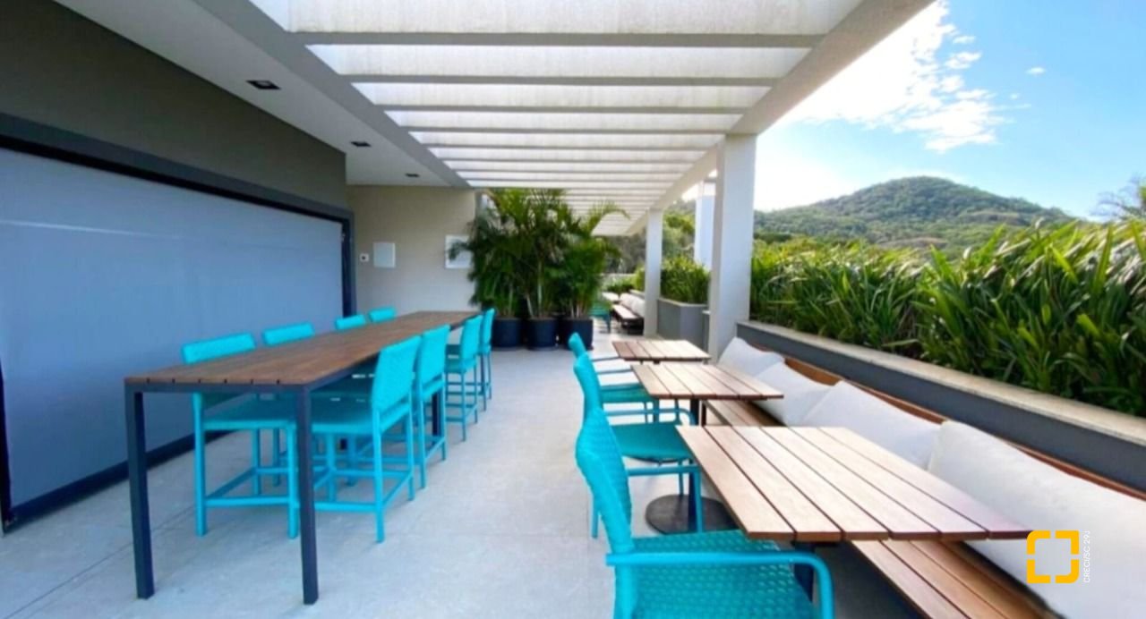 Apartamento com 105m², 2 quartos (sendo 1 suíte), 1 garagem, no bairro Cacupé em Florianópolis