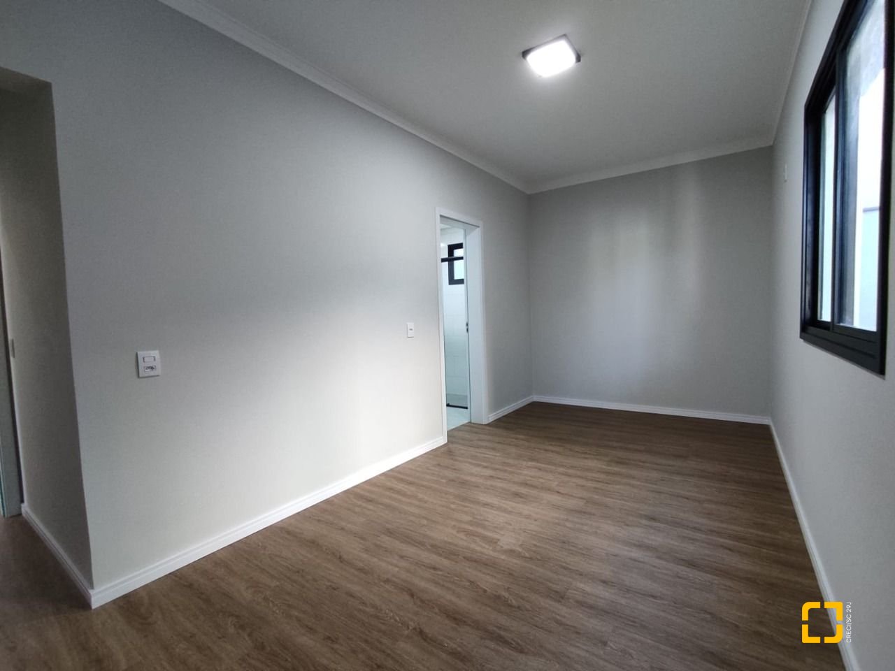 Casa com 507m², 8 quartos (sendo 3 suítes), 4 garagens, no bairro Ingleses em Florianópolis