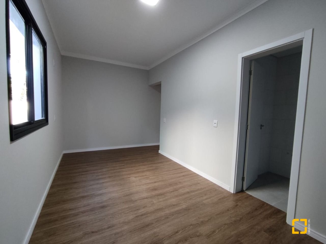 Casa com 507m², 8 quartos (sendo 3 suítes), 4 garagens, no bairro Ingleses em Florianópolis