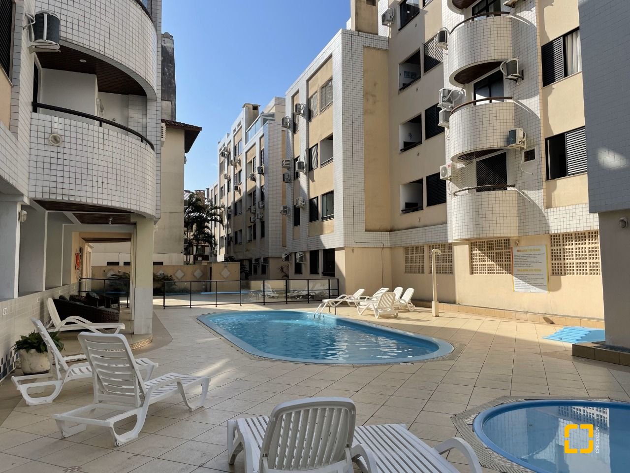 Apartamento com 65m², 3 quartos (sendo 1 suíte), 1 garagem, no bairro Ingleses em Florianópolis