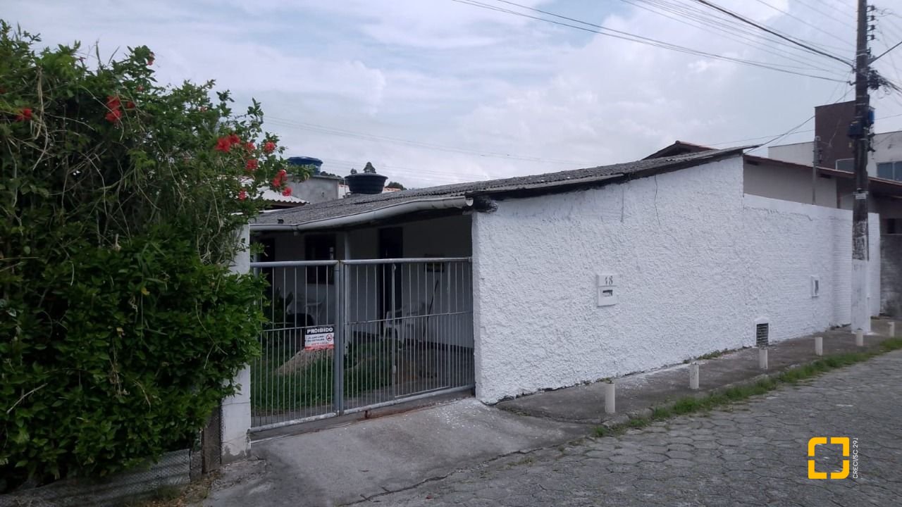 Terreno com 390m², no bairro Tapera em Florianópolis