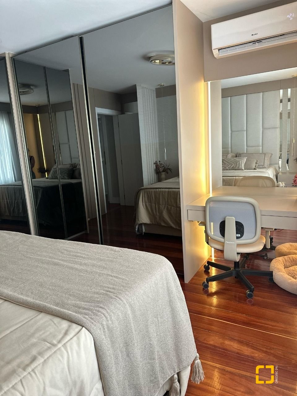 Casa com 231m², 4 quartos (sendo 2 suítes), 1 garagem, no bairro Ponte de Imaruim em Palhoça