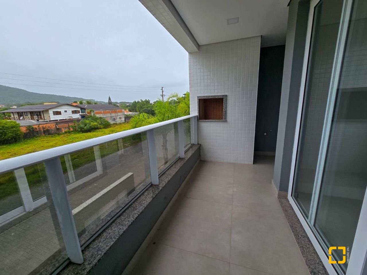 Apartamento com 79m², 3 quartos (sendo 1 suíte), 1 garagem, no bairro Campeche em Florianópolis