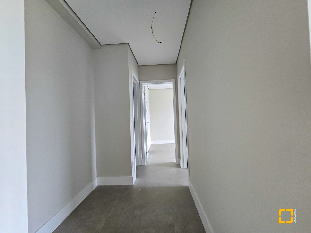 Apartamento com 79m², 3 quartos (sendo 1 suíte), 1 garagem, no bairro Campeche em Florianópolis