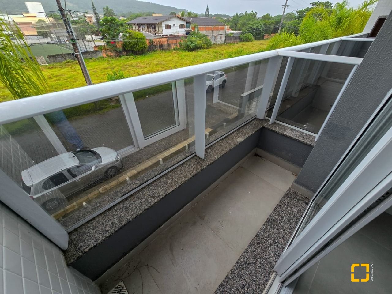 Apartamento com 79m², 3 quartos (sendo 1 suíte), 1 garagem, no bairro Campeche em Florianópolis