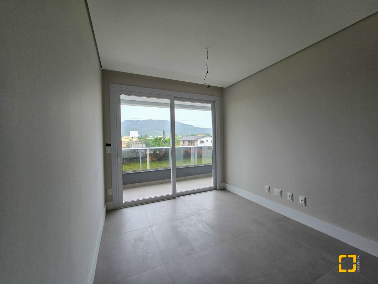 Apartamento com 79m², 3 quartos (sendo 1 suíte), 1 garagem, no bairro Campeche em Florianópolis