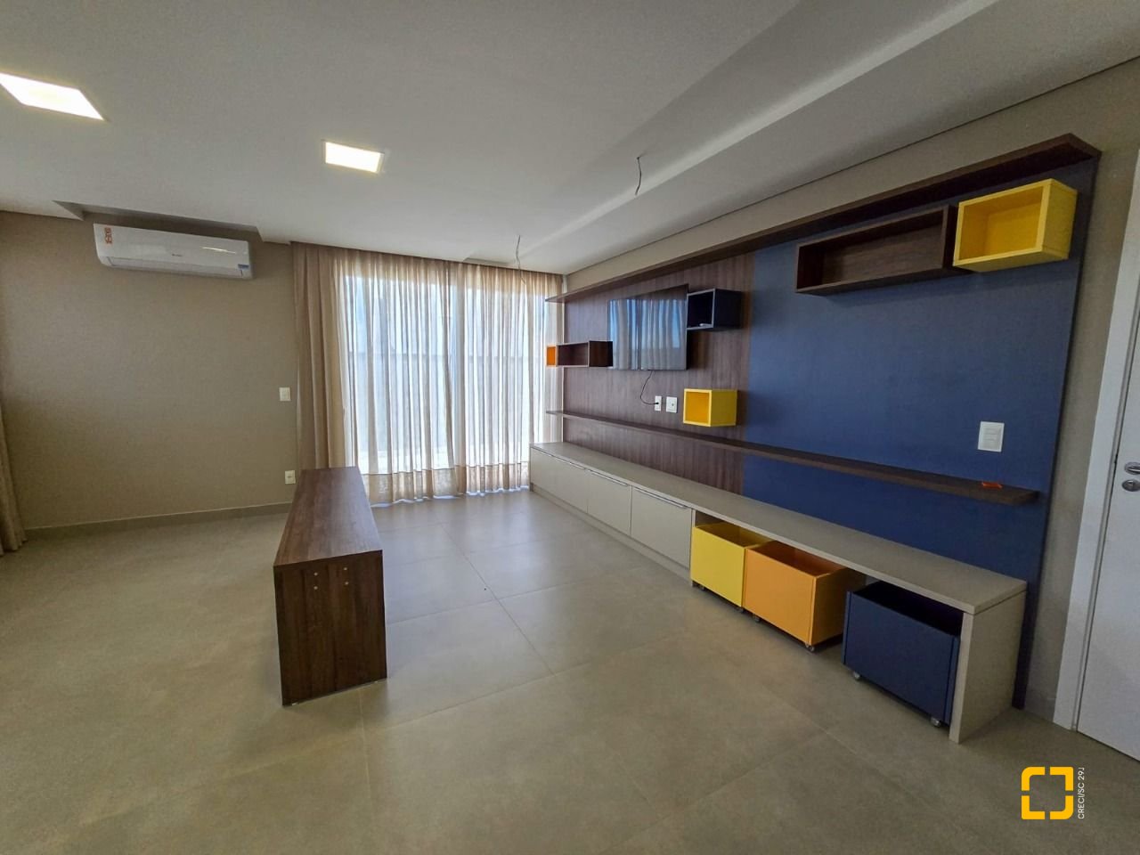 Apartamento com 79m², 3 quartos (sendo 1 suíte), 1 garagem, no bairro Campeche em Florianópolis