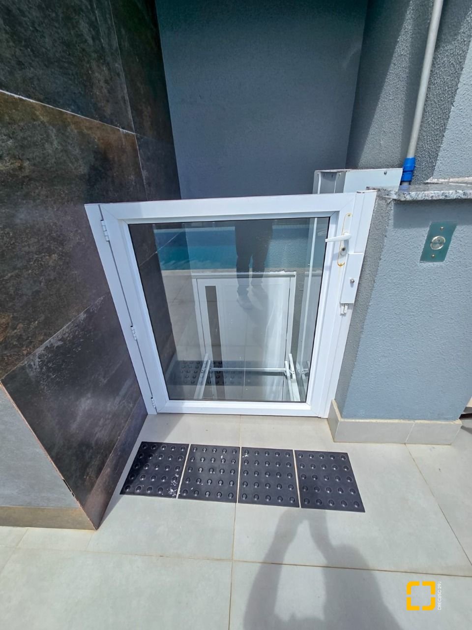 Apartamento com 79m², 3 quartos (sendo 1 suíte), 1 garagem, no bairro Campeche em Florianópolis