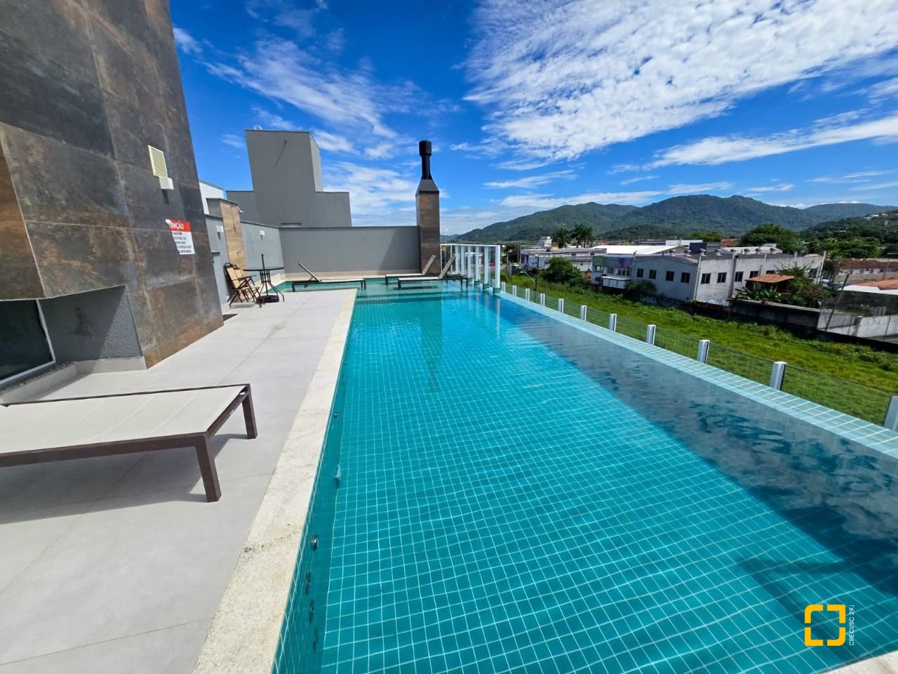 Apartamento com 79m², 3 quartos (sendo 1 suíte), 1 garagem, no bairro Campeche em Florianópolis