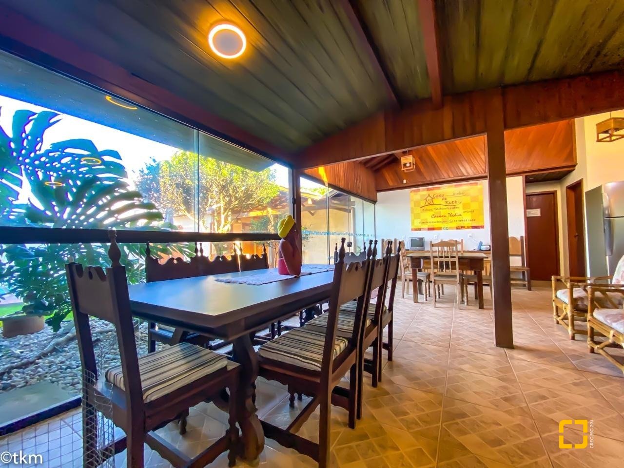 Casa com 222m², 5 quartos (sendo 2 suítes), 4 garagens, no bairro Campeche Morro das Pedras em Florianópolis