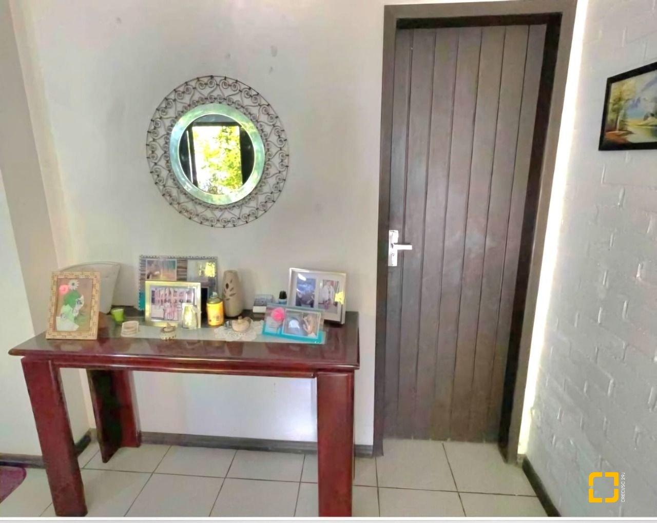 Casa com 250m², 6 quartos (sendo 1 suíte), 4 garagens, no bairro Carvoeira em Florianópolis