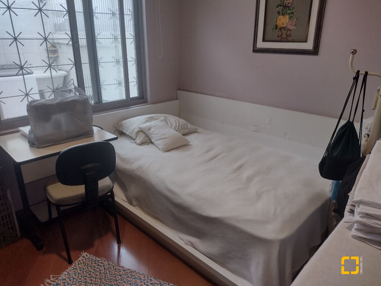 Casa com 140m², 4 quartos (sendo 1 suíte), 3 garagens, no bairro Trindade em Florianópolis