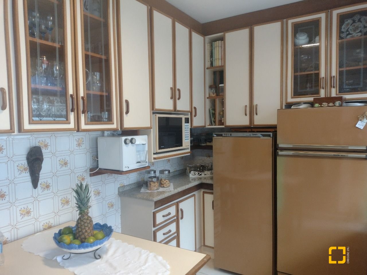 Casa com 140m², 4 quartos (sendo 1 suíte), 3 garagens, no bairro Trindade em Florianópolis