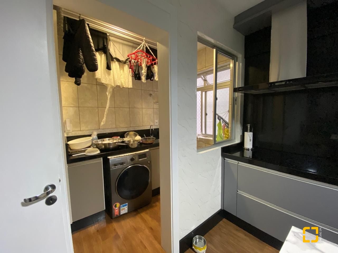 Apartamento com 103m², 3 quartos (sendo 1 suíte), 1 garagem, no bairro Campinas em São José