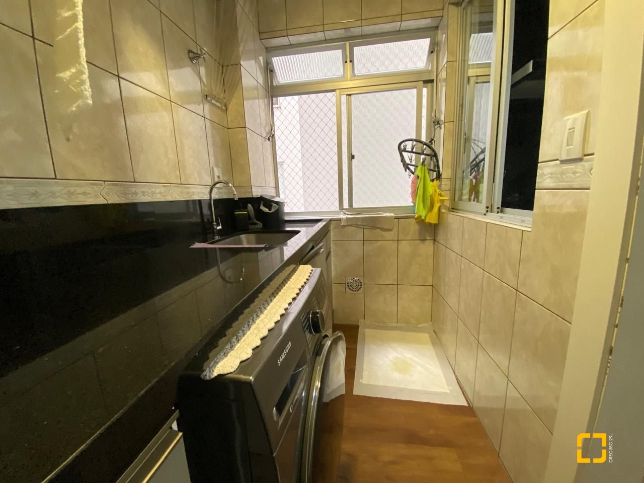 Apartamento com 103m², 3 quartos (sendo 1 suíte), 1 garagem, no bairro Campinas em São José