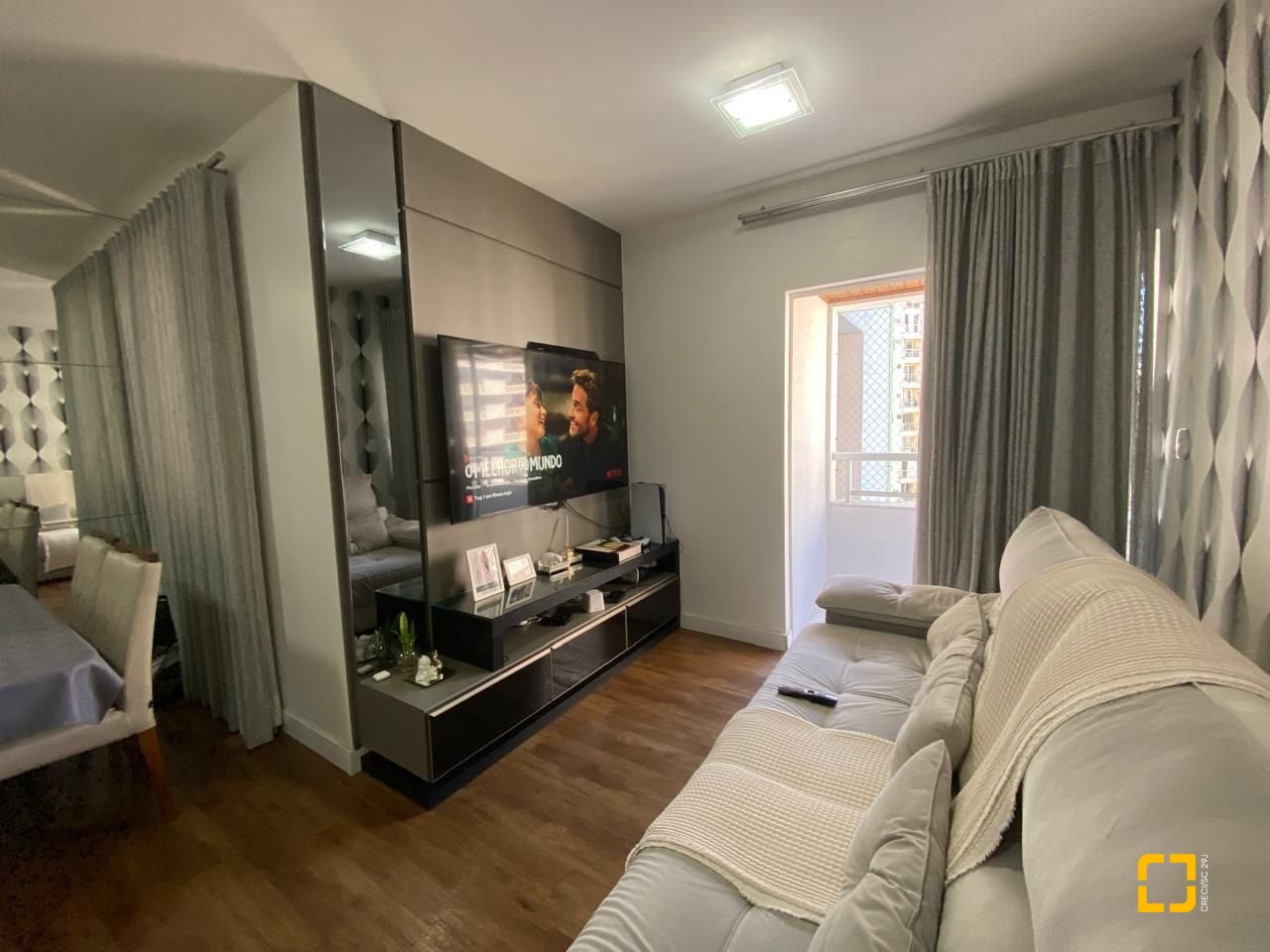 Apartamento com 103m², 3 quartos (sendo 1 suíte), 1 garagem, no bairro Campinas em São José