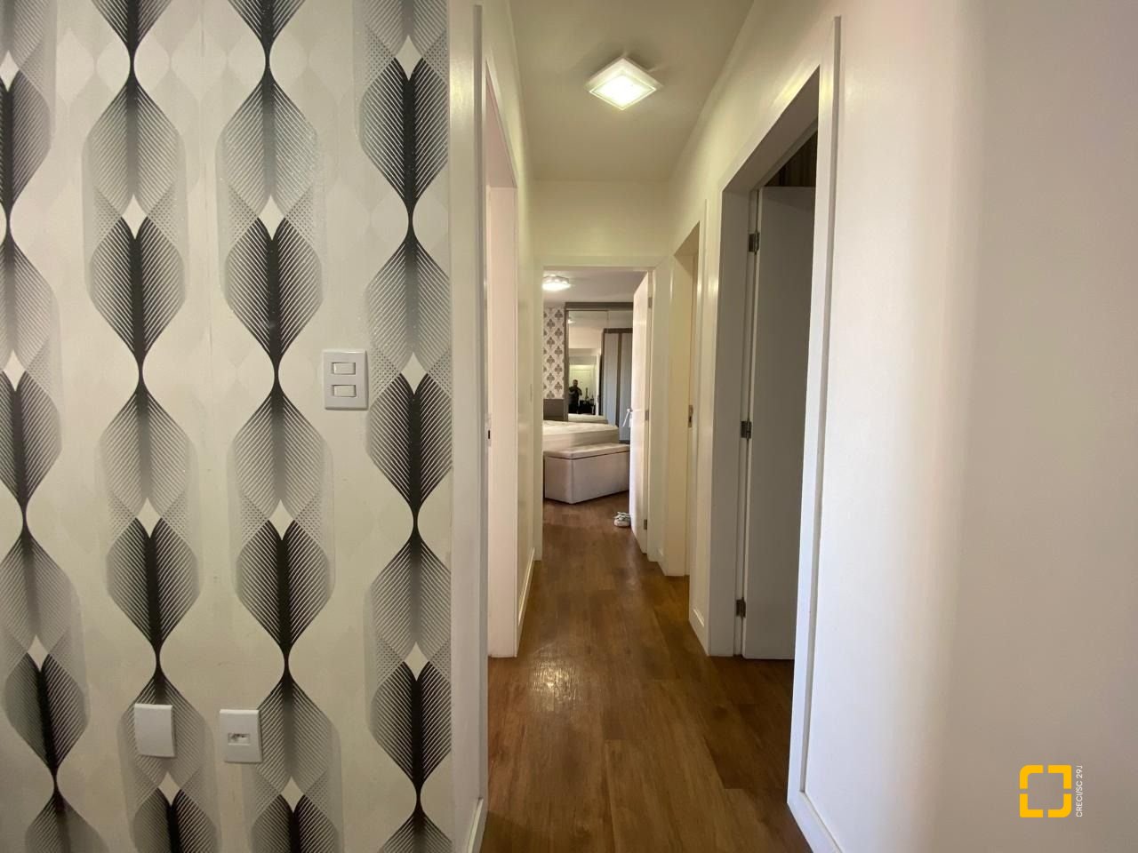 Apartamento com 103m², 3 quartos (sendo 1 suíte), 1 garagem, no bairro Campinas em São José