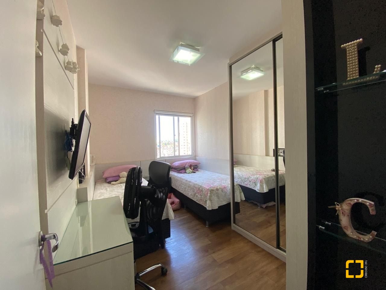 Apartamento com 103m², 3 quartos (sendo 1 suíte), 1 garagem, no bairro Campinas em São José
