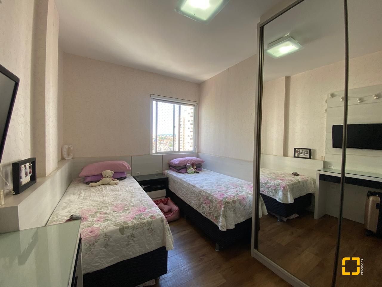 Apartamento com 103m², 3 quartos (sendo 1 suíte), 1 garagem, no bairro Campinas em São José