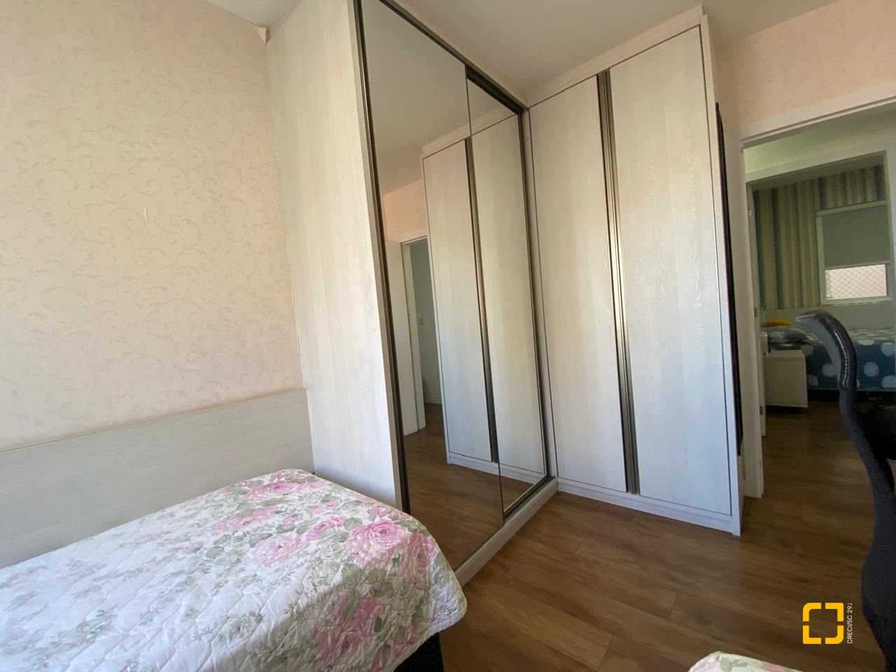Apartamento com 103m², 3 quartos (sendo 1 suíte), 1 garagem, no bairro Campinas em São José