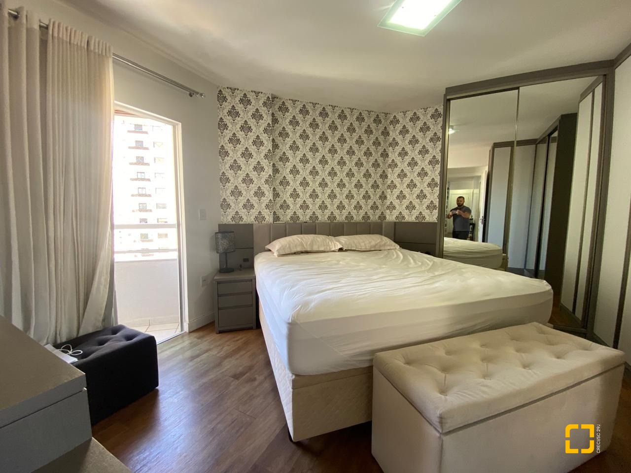 Apartamento com 103m², 3 quartos (sendo 1 suíte), 1 garagem, no bairro Campinas em São José