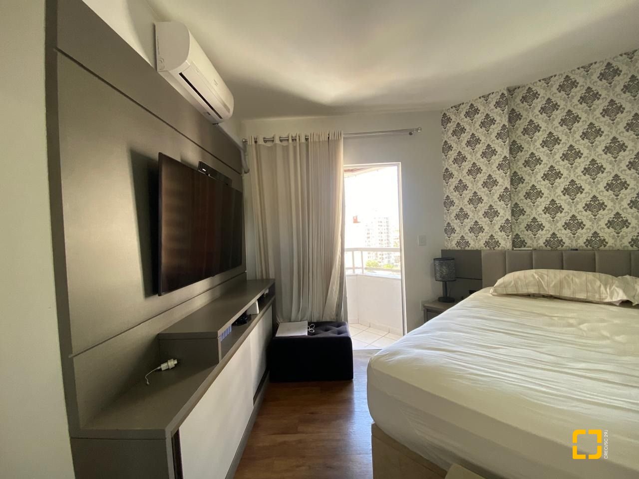 Apartamento com 103m², 3 quartos (sendo 1 suíte), 1 garagem, no bairro Campinas em São José