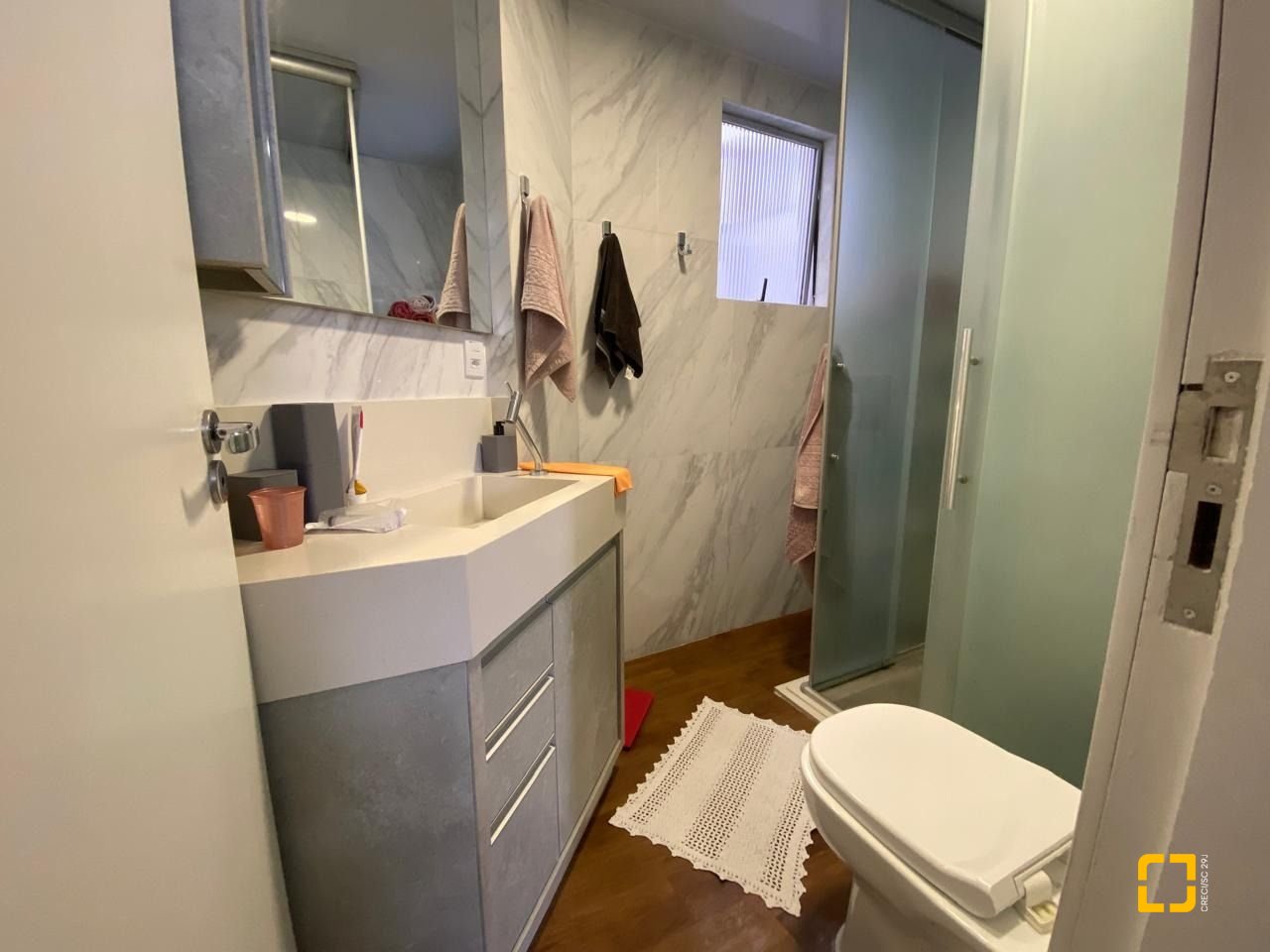 Apartamento com 103m², 3 quartos (sendo 1 suíte), 1 garagem, no bairro Campinas em São José