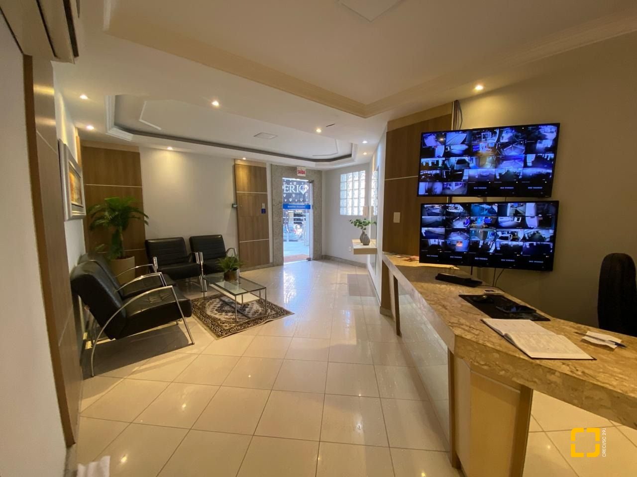 Apartamento com 103m², 3 quartos (sendo 1 suíte), 1 garagem, no bairro Campinas em São José