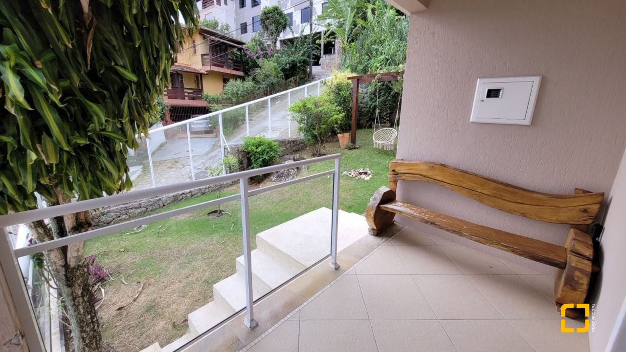 Casa com 110m², 3 quartos, 2 garagens, no bairro Saco dos Limões em Florianópolis