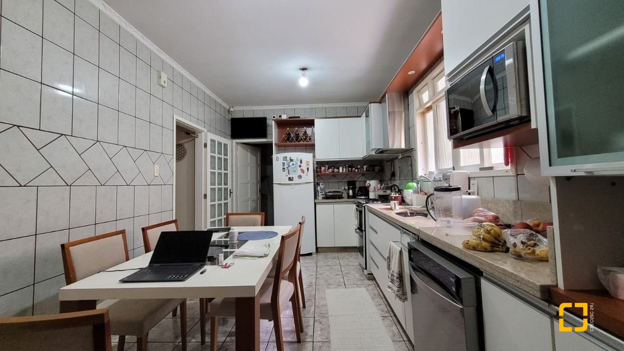 Casa com 110m², 3 quartos, 2 garagens, no bairro Saco dos Limões em Florianópolis