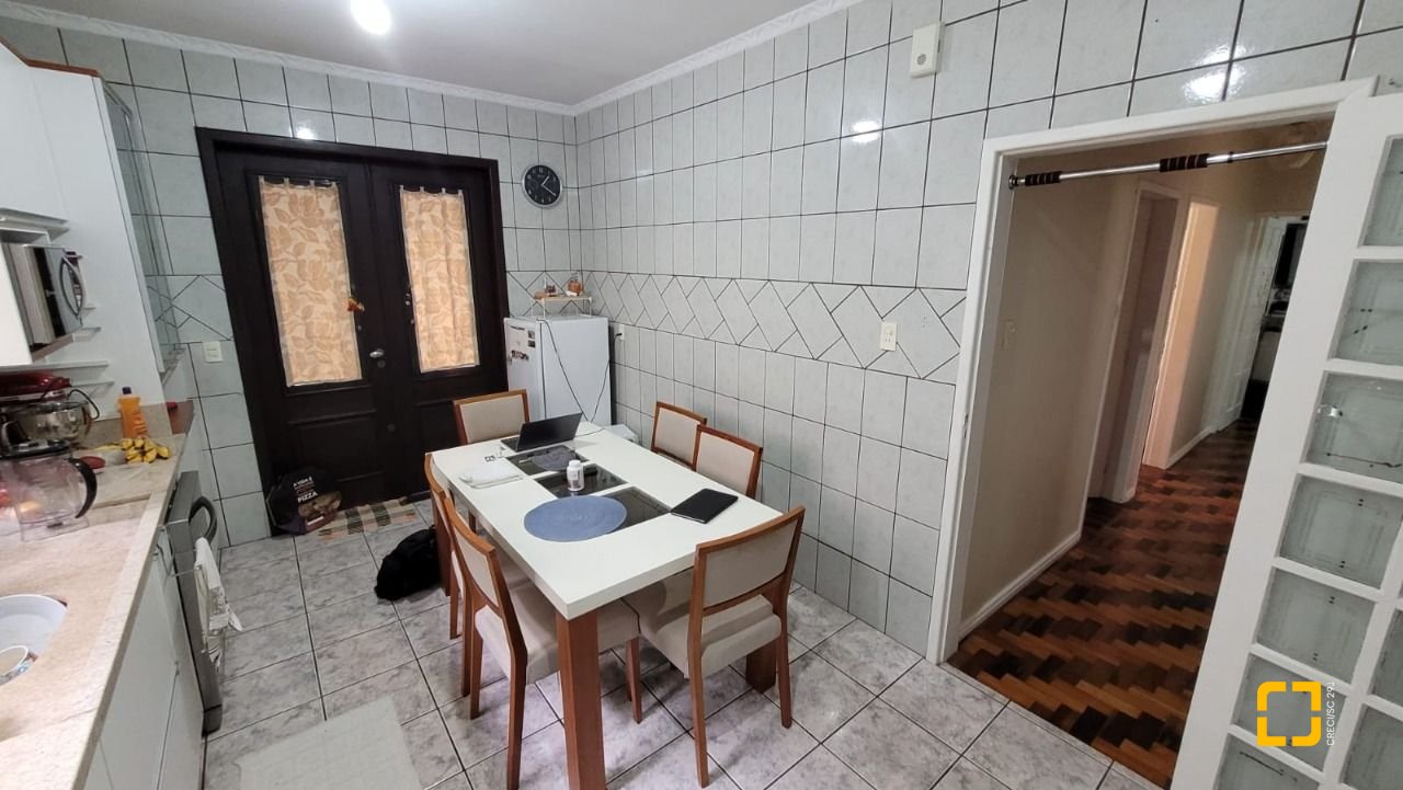 Casa com 110m², 3 quartos, 2 garagens, no bairro Saco dos Limões em Florianópolis