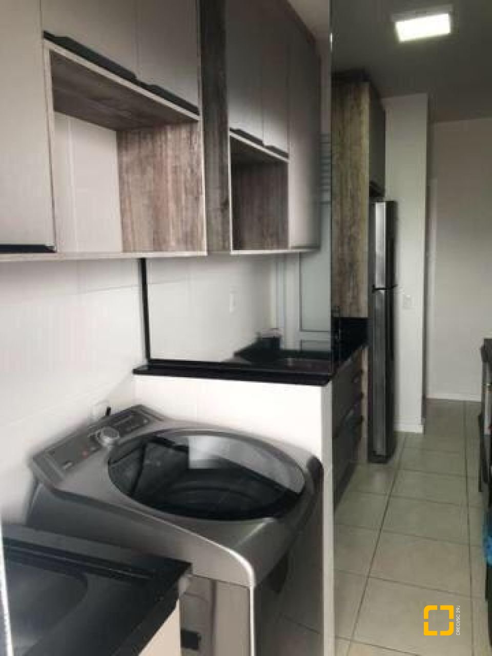 Apartamento com 67m², 3 quartos (sendo 1 suíte), 1 garagem, no bairro Pagani em Palhoça