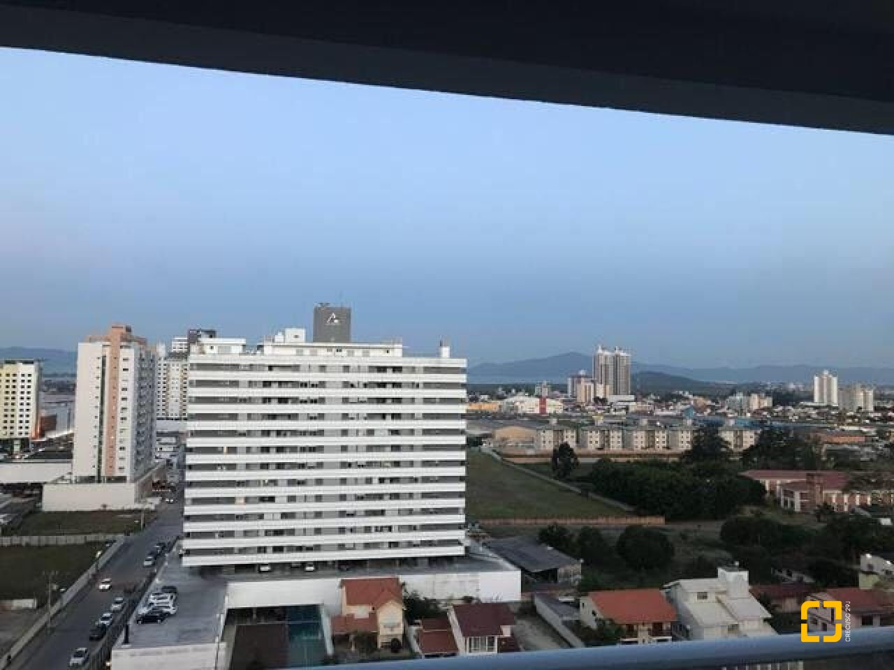 Apartamento com 67m², 3 quartos (sendo 1 suíte), 1 garagem, no bairro Pagani em Palhoça