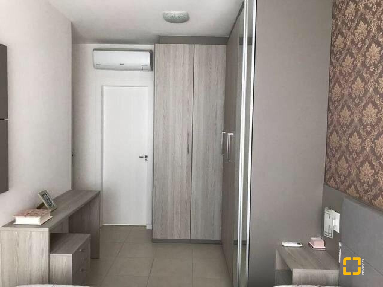 Apartamento com 67m², 3 quartos (sendo 1 suíte), 1 garagem, no bairro Pagani em Palhoça