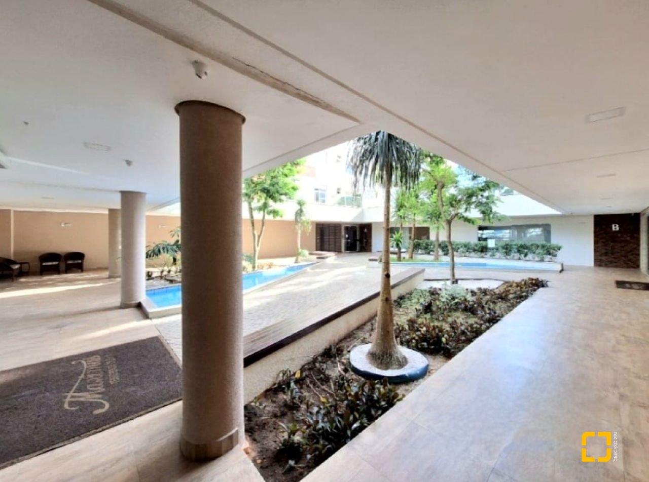Apartamento com 94m², 4 quartos (sendo 1 suíte), 2 garagens, no bairro Capoeiras em Florianópolis
