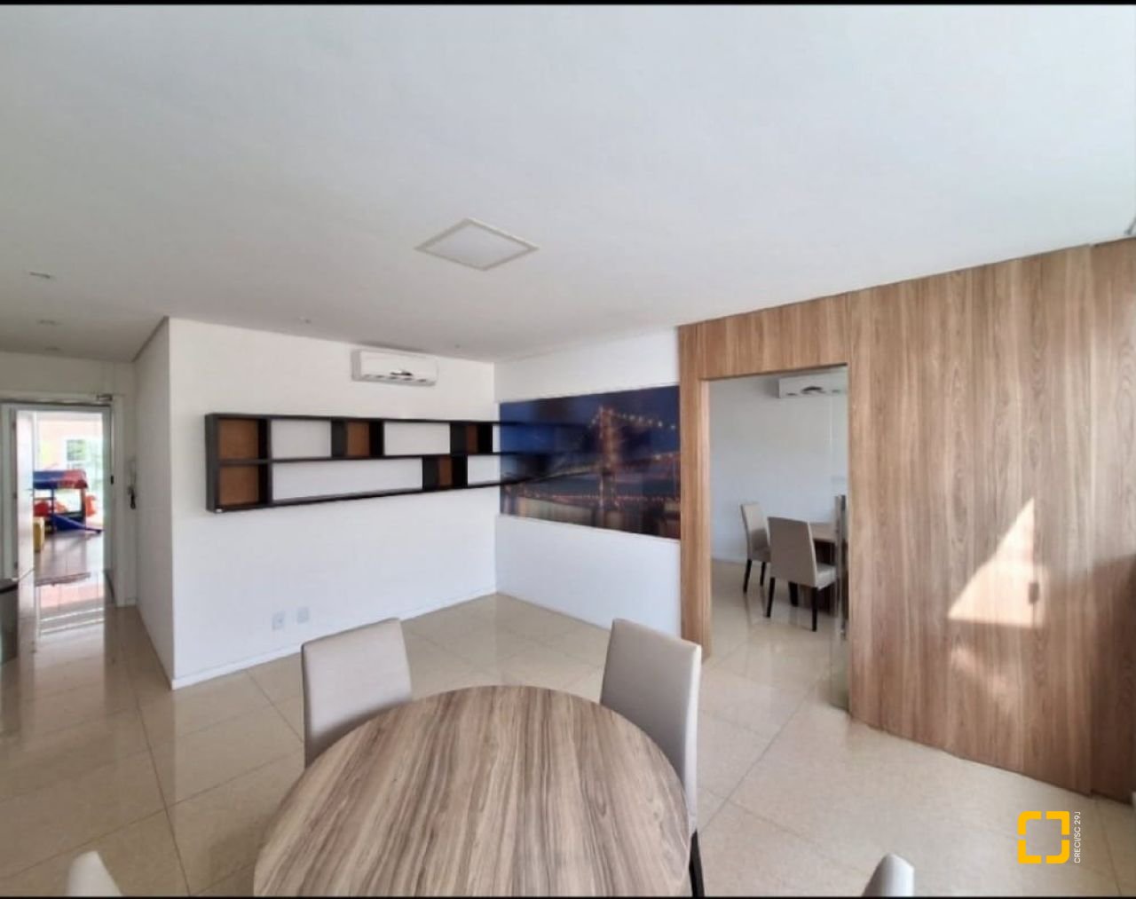 Apartamento com 94m², 4 quartos (sendo 1 suíte), 2 garagens, no bairro Capoeiras em Florianópolis