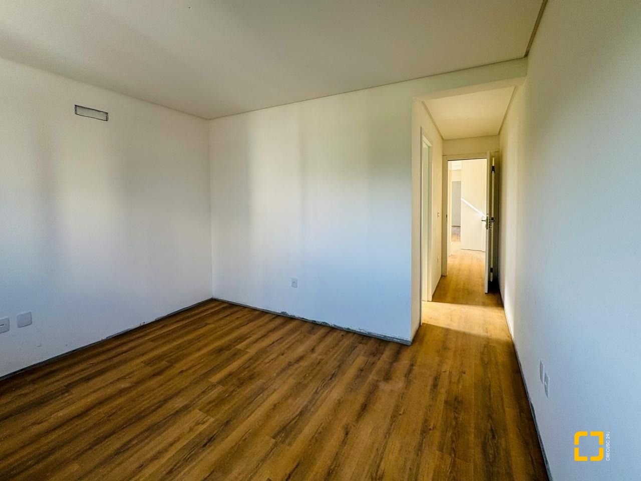 Casa com 170m², 4 quartos (sendo 1 suíte), 2 garagens, no bairro Campeche em Florianópolis