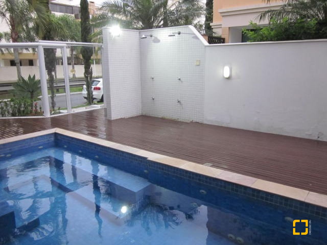 Apartamento com 115m², 6 quartos (sendo 3 suítes), 2 garagens, no bairro Jurerê Internacional em Florianópolis