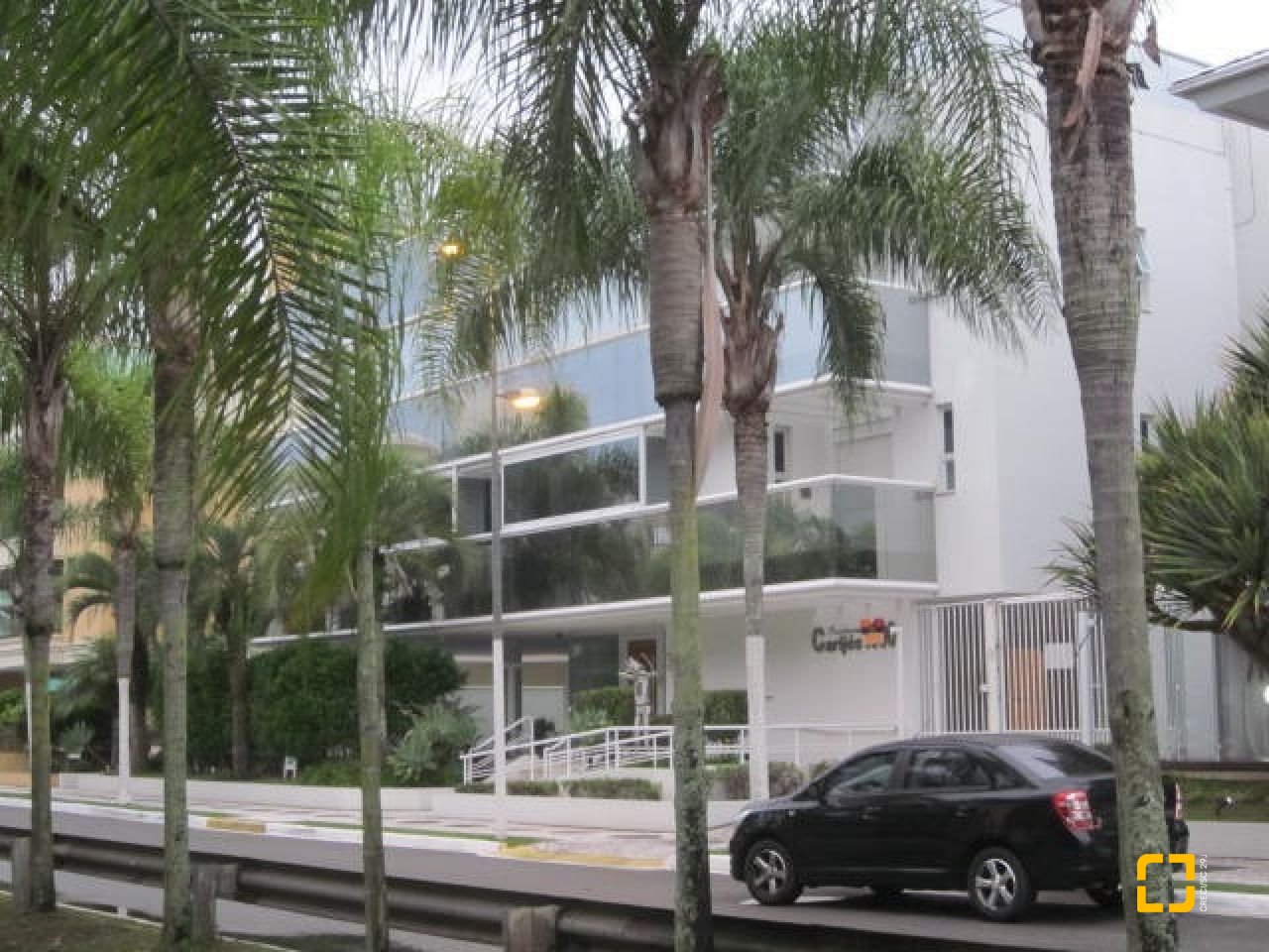 Apartamento com 115m², 6 quartos (sendo 3 suítes), 2 garagens, no bairro Jurerê Internacional em Florianópolis