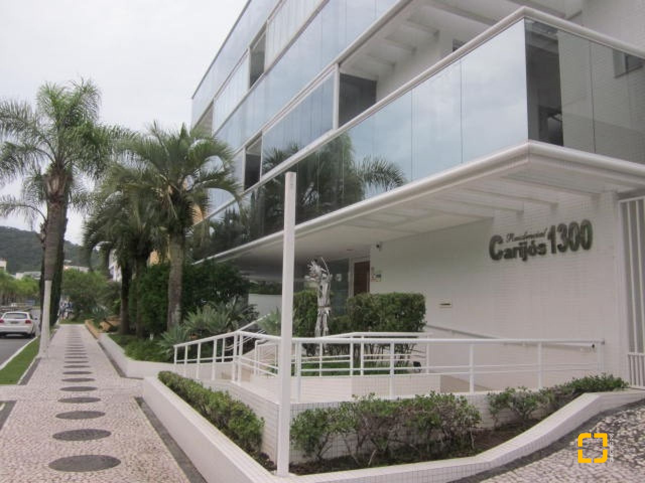 Apartamento com 115m², 6 quartos (sendo 3 suítes), 2 garagens, no bairro Jurerê Internacional em Florianópolis