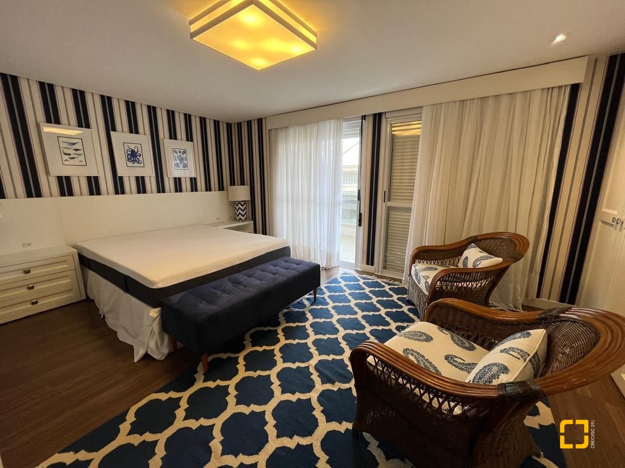 Cobertura com 209m², 8 quartos (sendo 4 suítes), 3 garagens, no bairro Cachoeira do Bom Jesus em Florianópolis