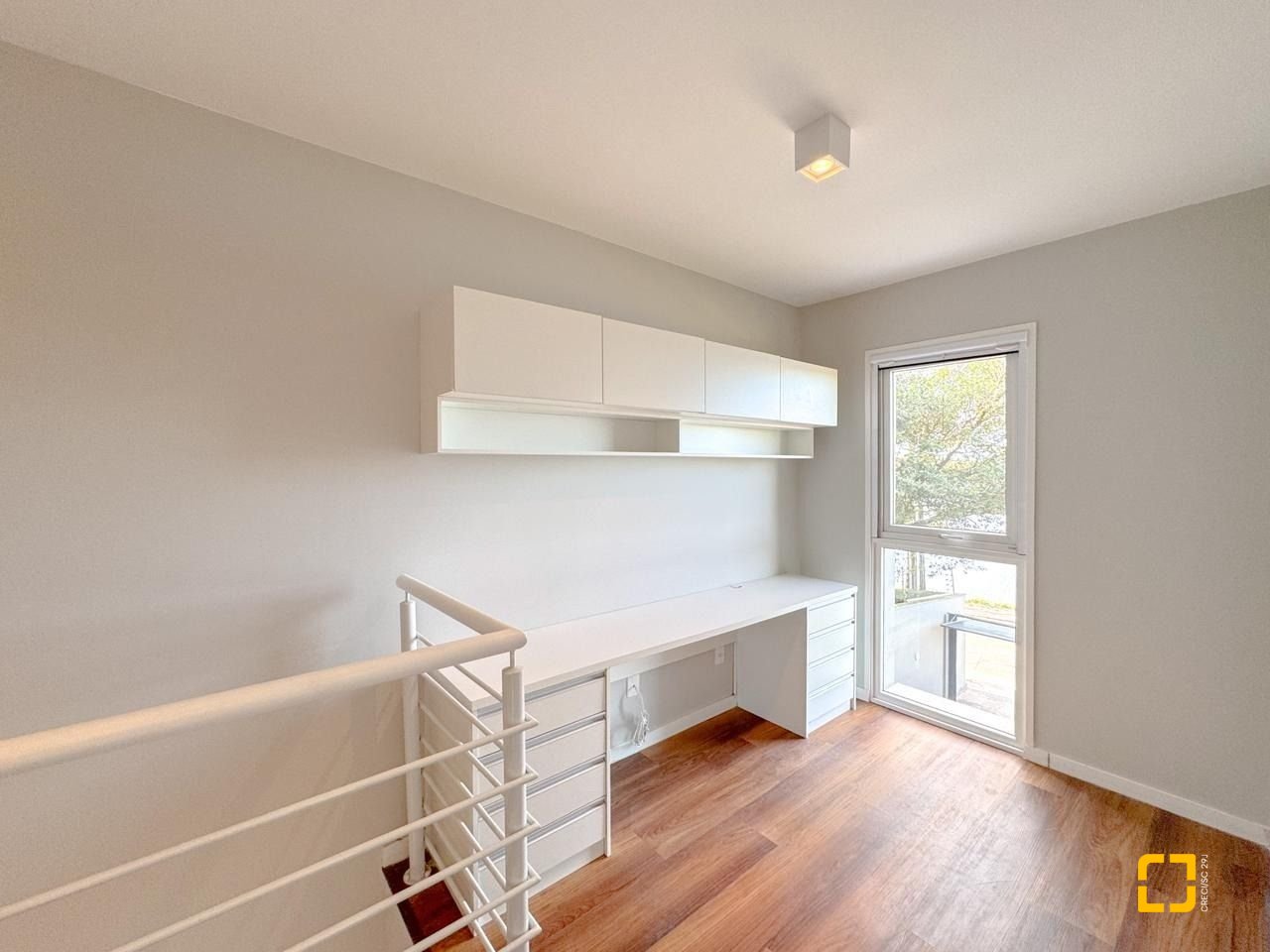 Casa com 157m², 4 quartos (sendo 1 suíte), 2 garagens, no bairro Rio Tavares Central em Florianópolis